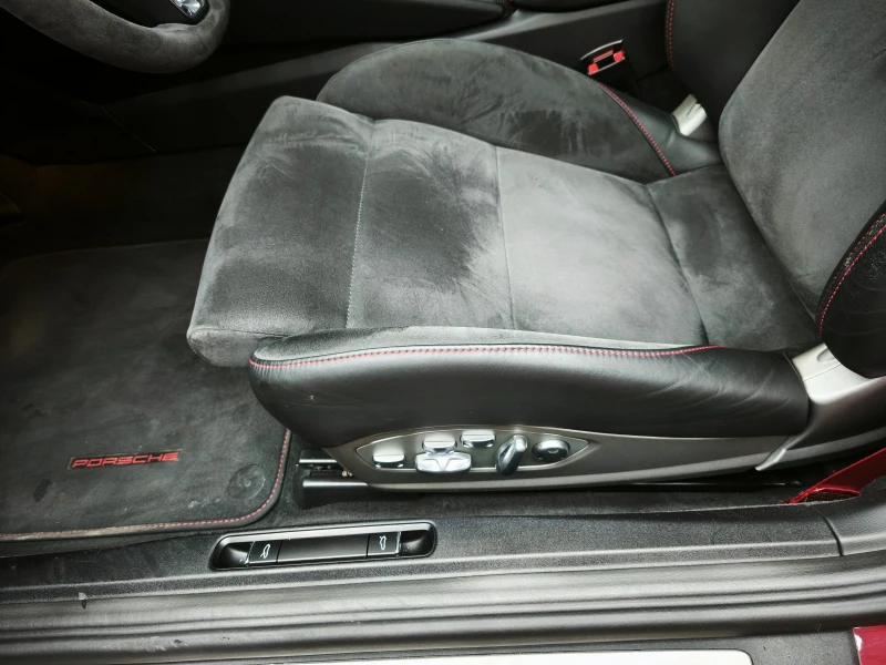 Porsche 911 Carrera GTS Cabrio, снимка 17 - Автомобили и джипове - 51006493