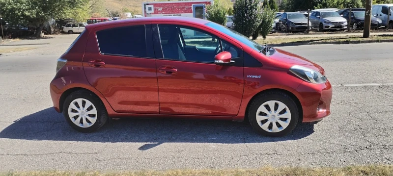 Toyota Yaris 1.5HYBRID TOP, снимка 3 - Автомобили и джипове - 51785928