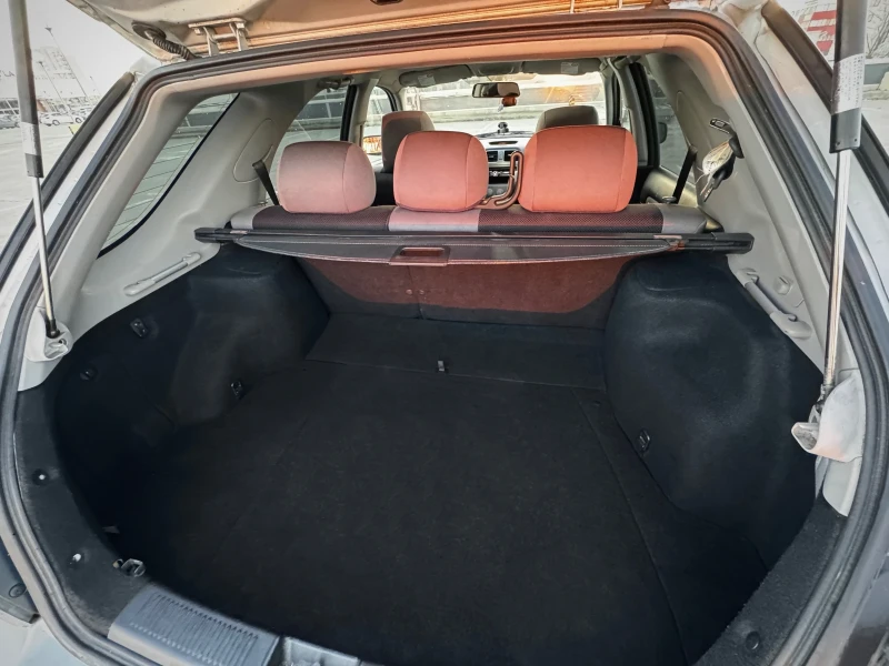 Subaru Impreza 2.0R 160кс, снимка 13 - Автомобили и джипове - 52843806