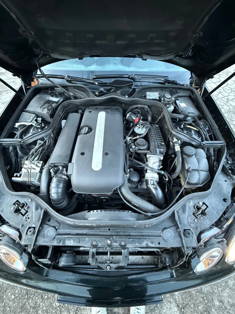 Mercedes-Benz E 270, снимка 9 - Автомобили и джипове - 53500162