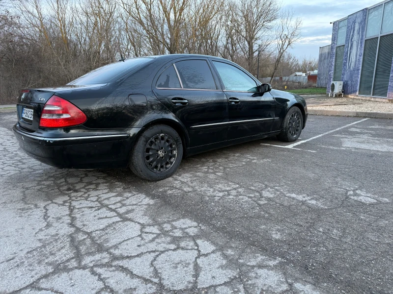Mercedes-Benz E 270, снимка 4 - Автомобили и джипове - 53500162
