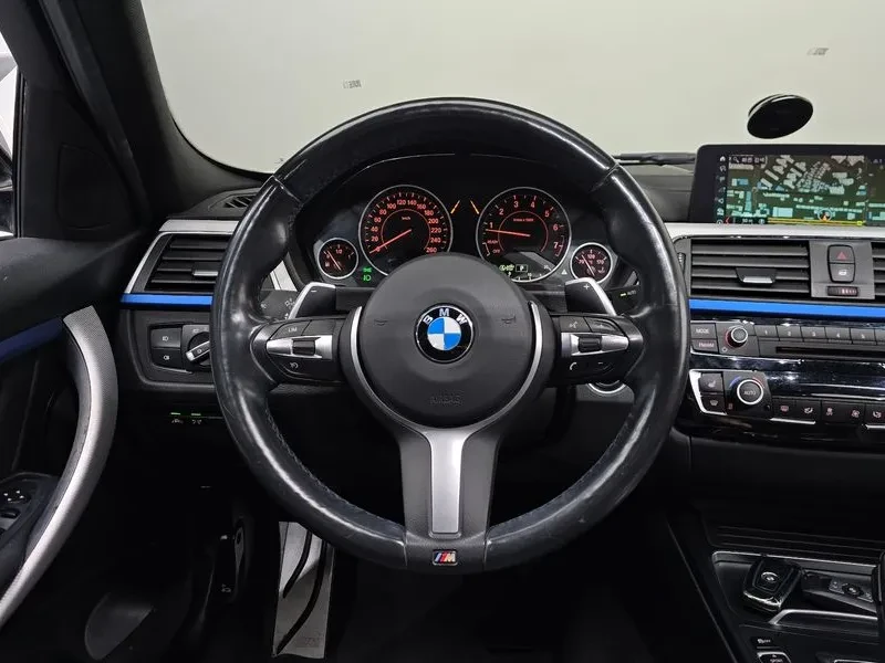 BMW 320 ///M PACK F30, снимка 12 - Автомобили и джипове - 55790044