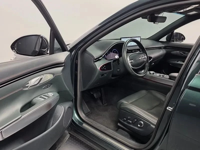 Genesis GV70, снимка 10 - Автомобили и джипове - 56737167
