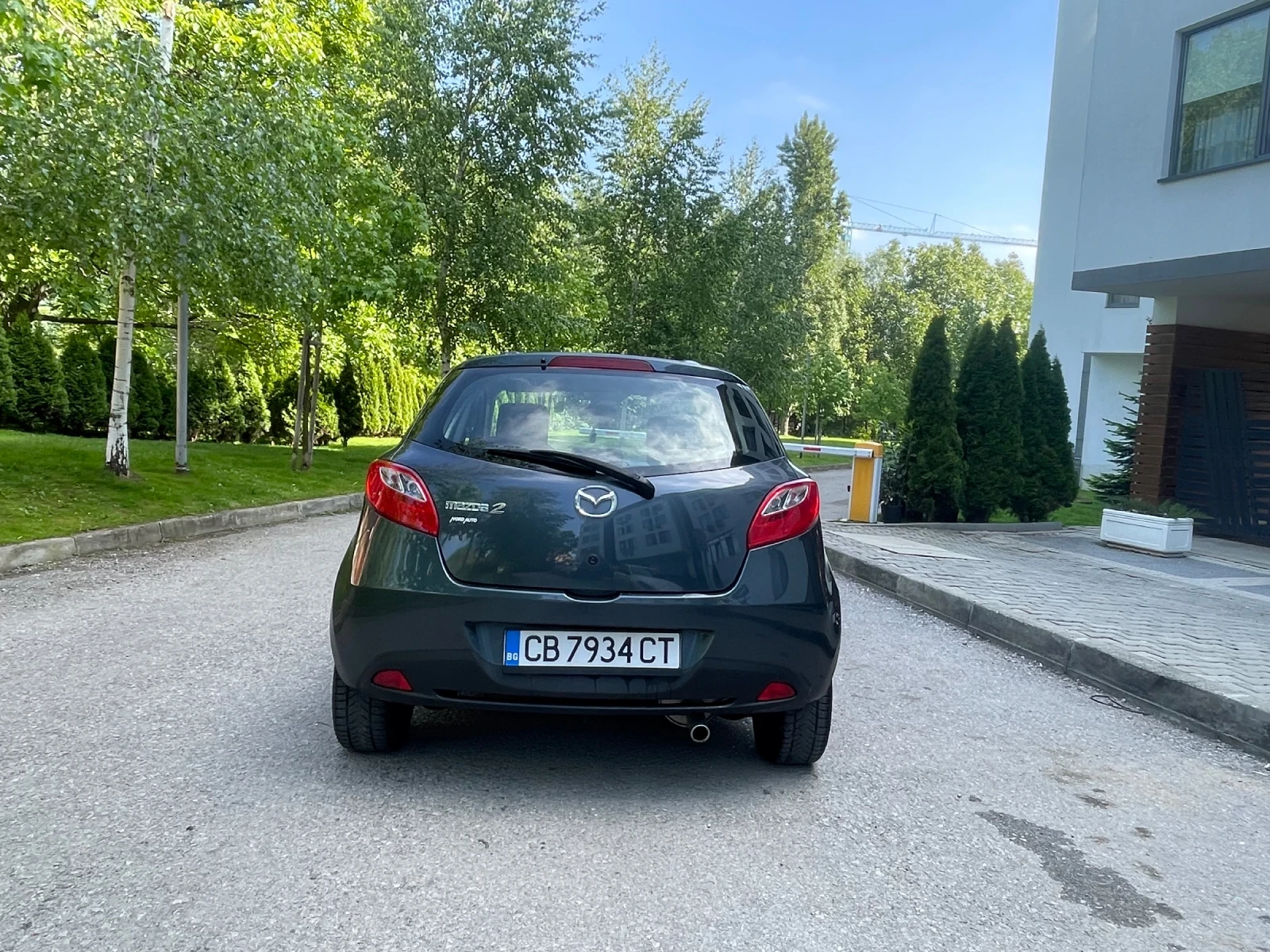 Mazda 2  - изображение 10