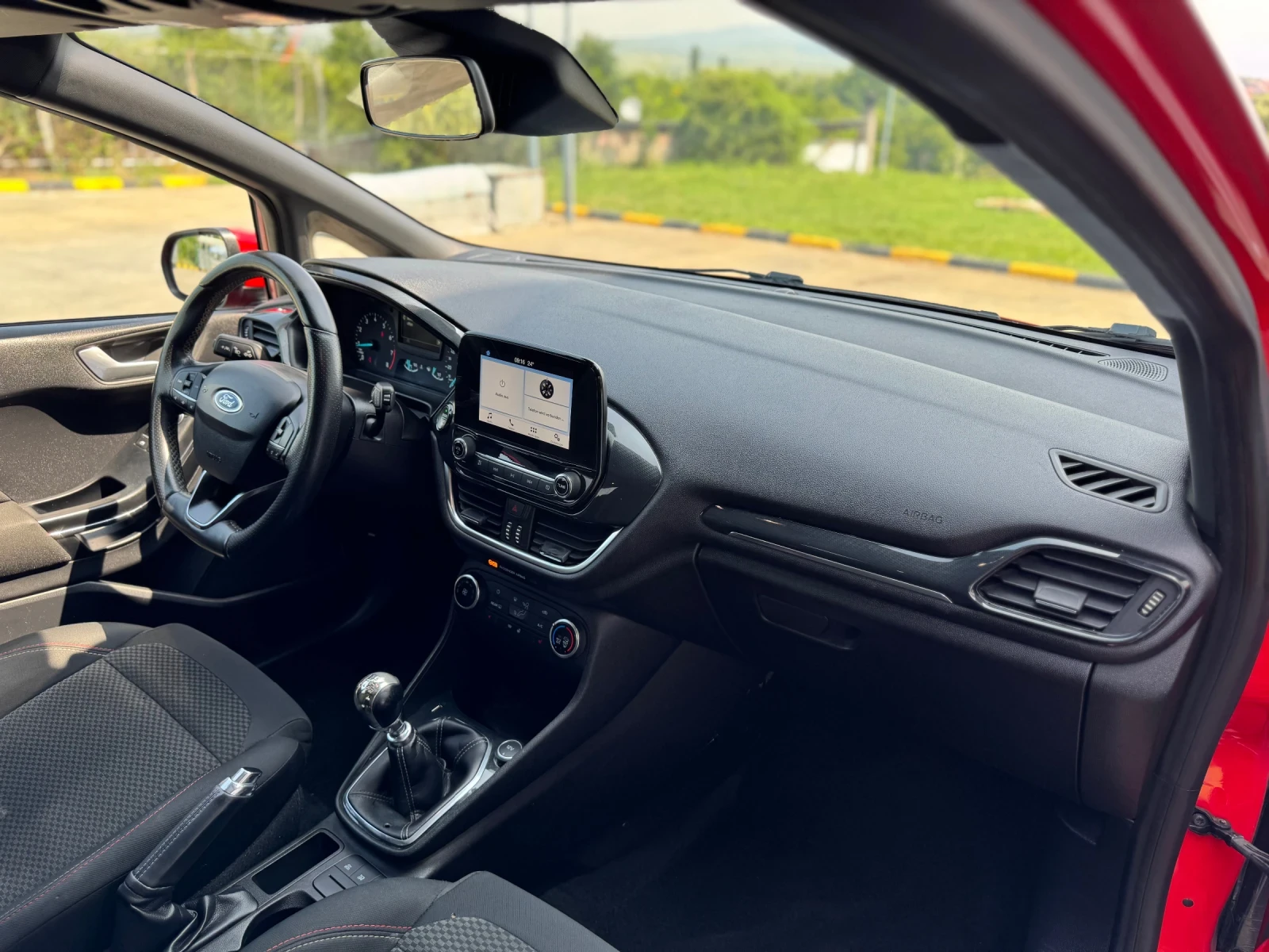 Ford Fiesta  1.0 EcoBoost* ST-line* 125 442 KM* PANORAMA* KTEO - изображение 10