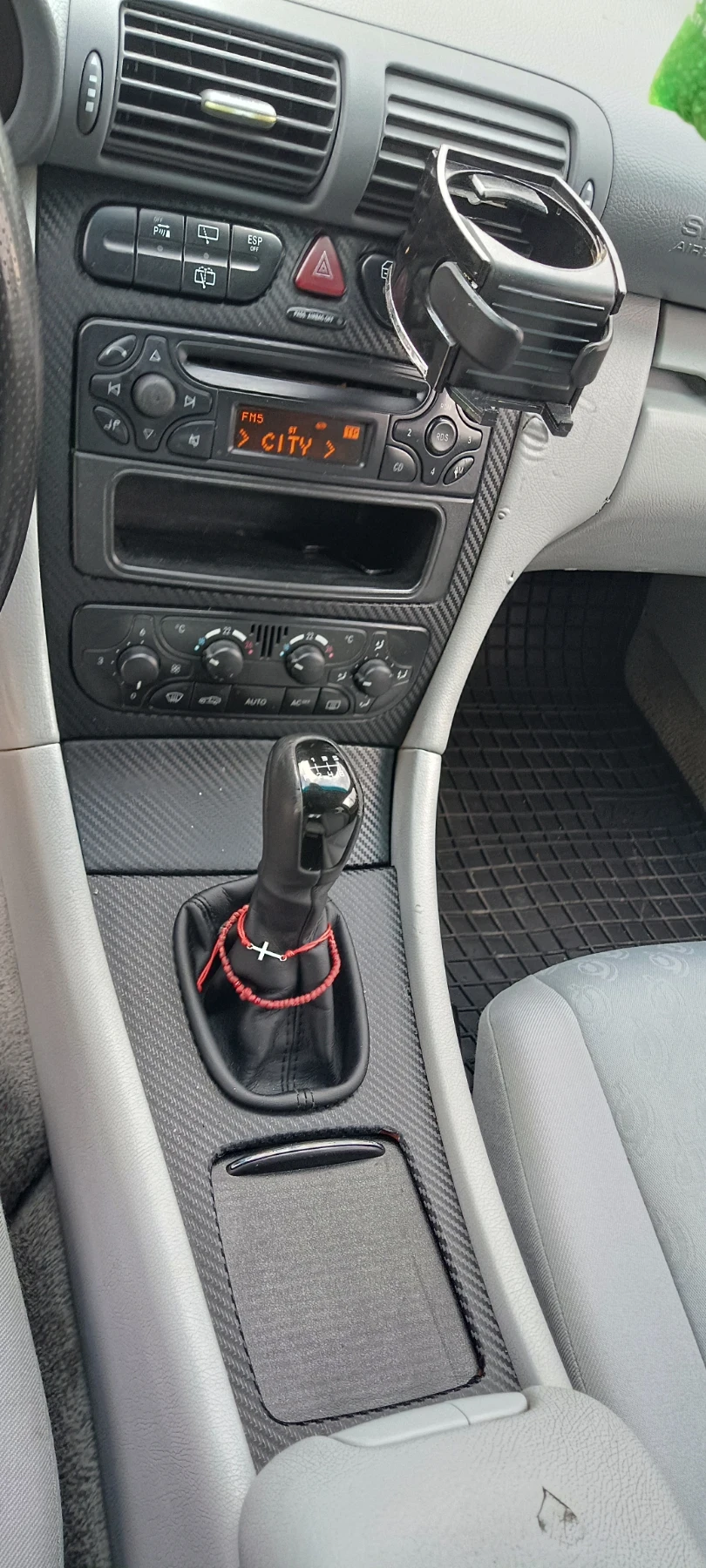 Mercedes-Benz C 200 2.0 - изображение 8