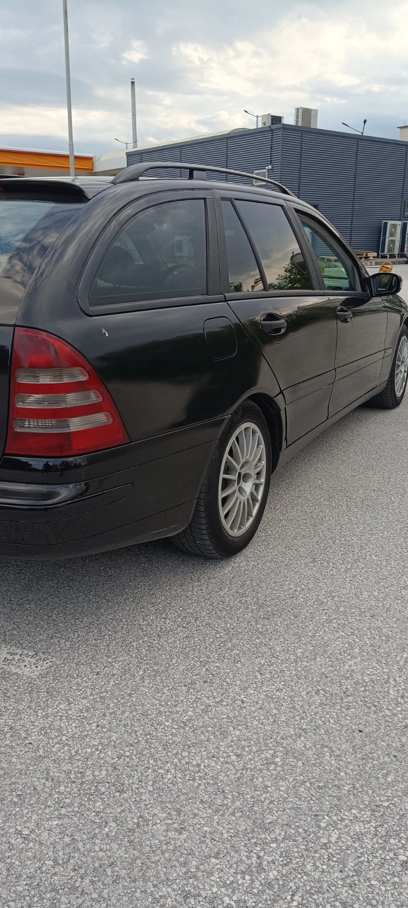 Mercedes-Benz C 200 2.0 - изображение 4
