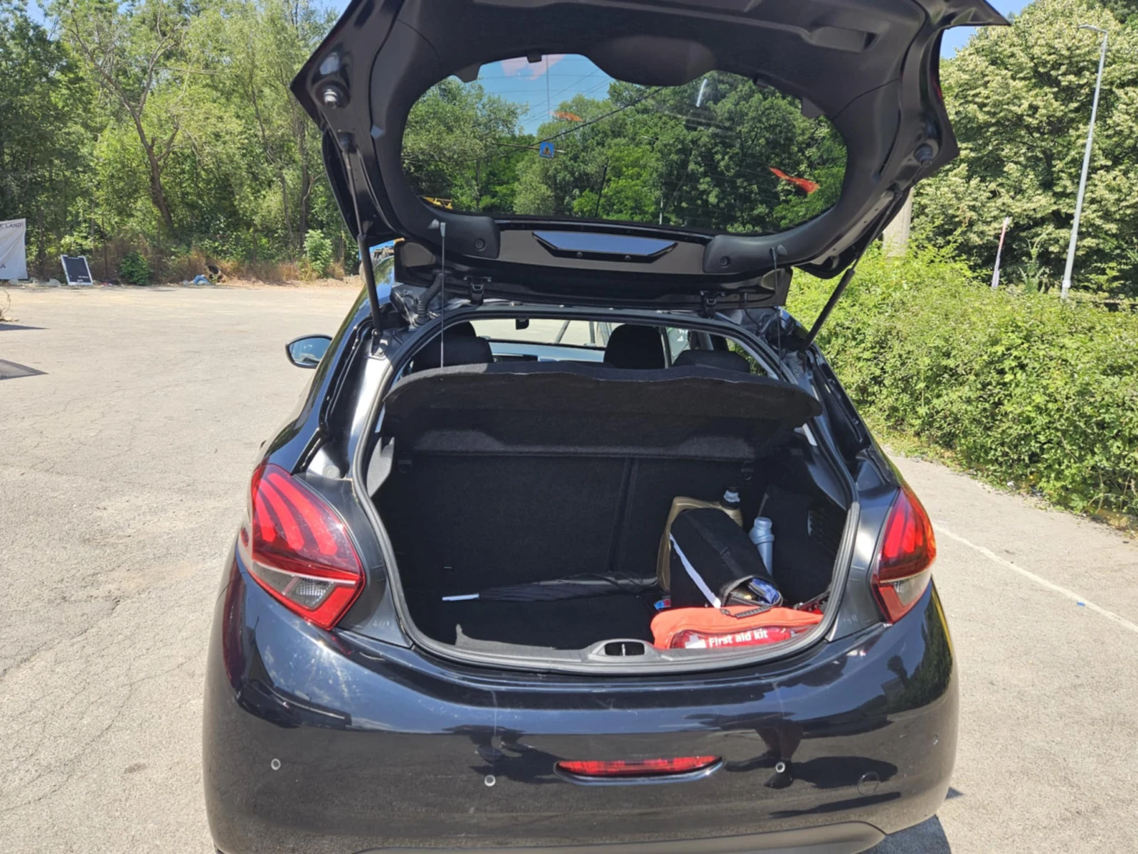 Peugeot 208  - изображение 4