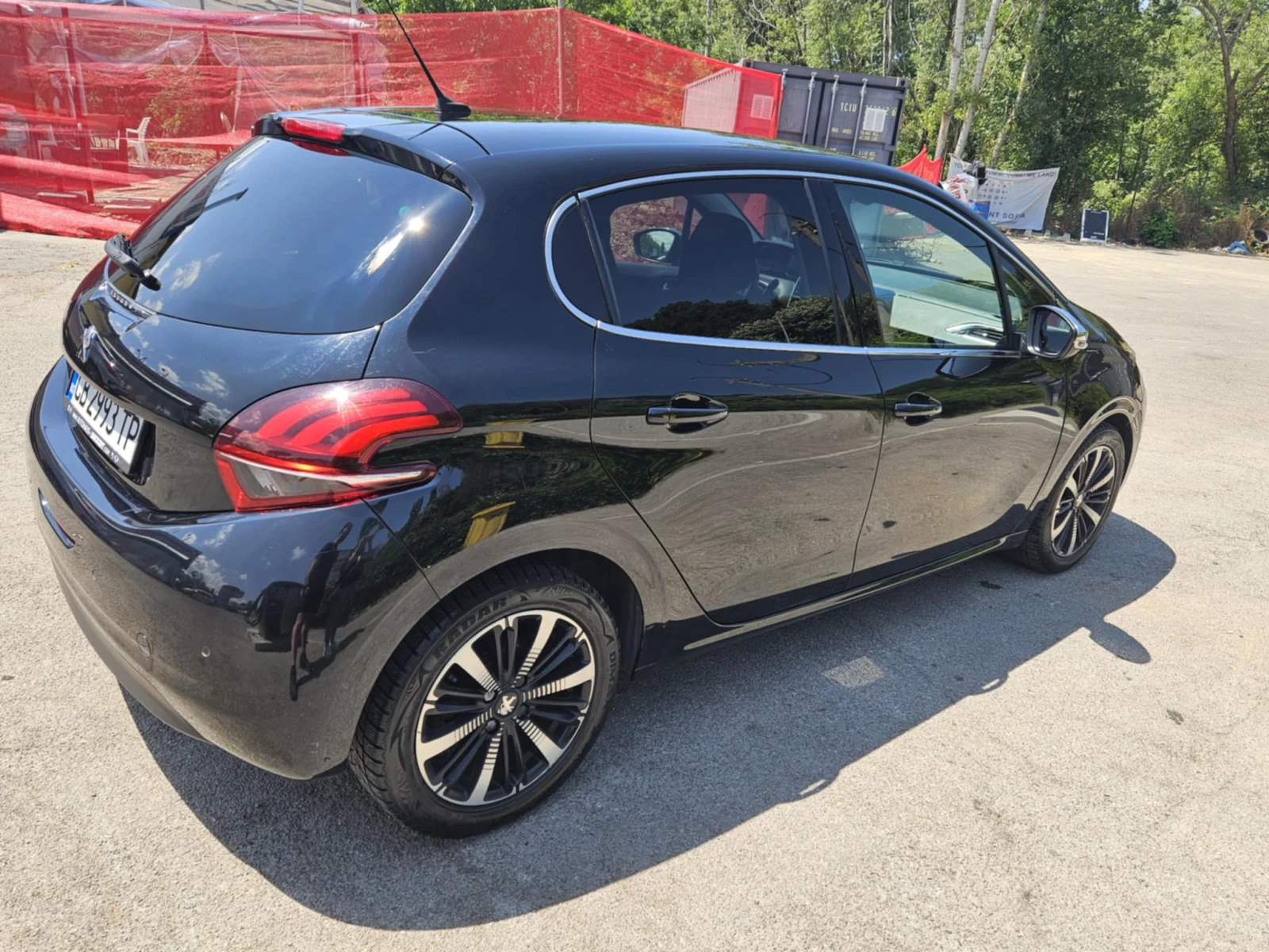 Peugeot 208  - изображение 3