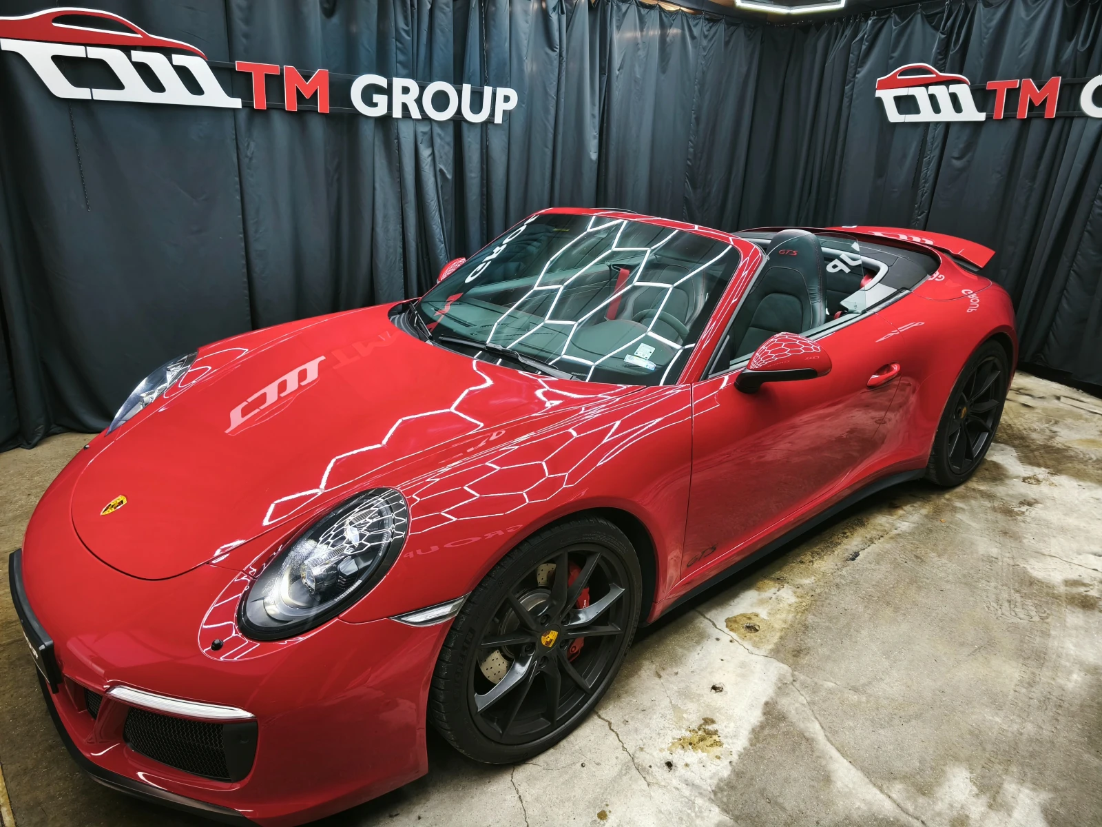 Porsche 911 Carrera GTS Cabrio - изображение 7