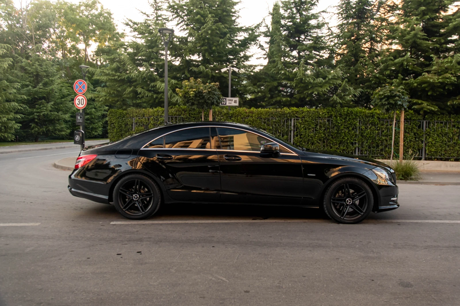 Mercedes-Benz CLS 350 cdi 265к.с. RWD AMG - line - изображение 5