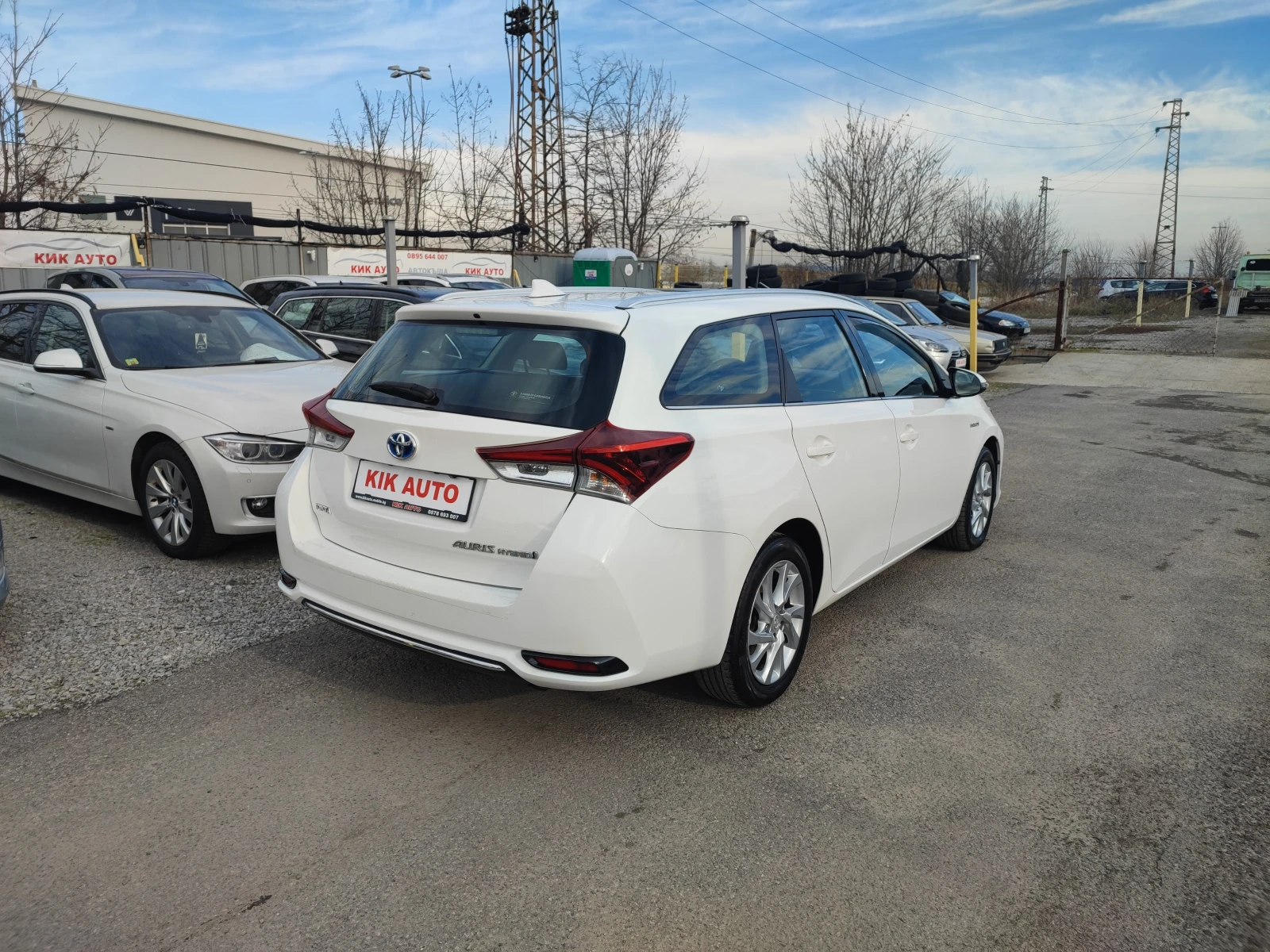 Toyota Auris 1.8 HYBRID-99ks - изображение 5