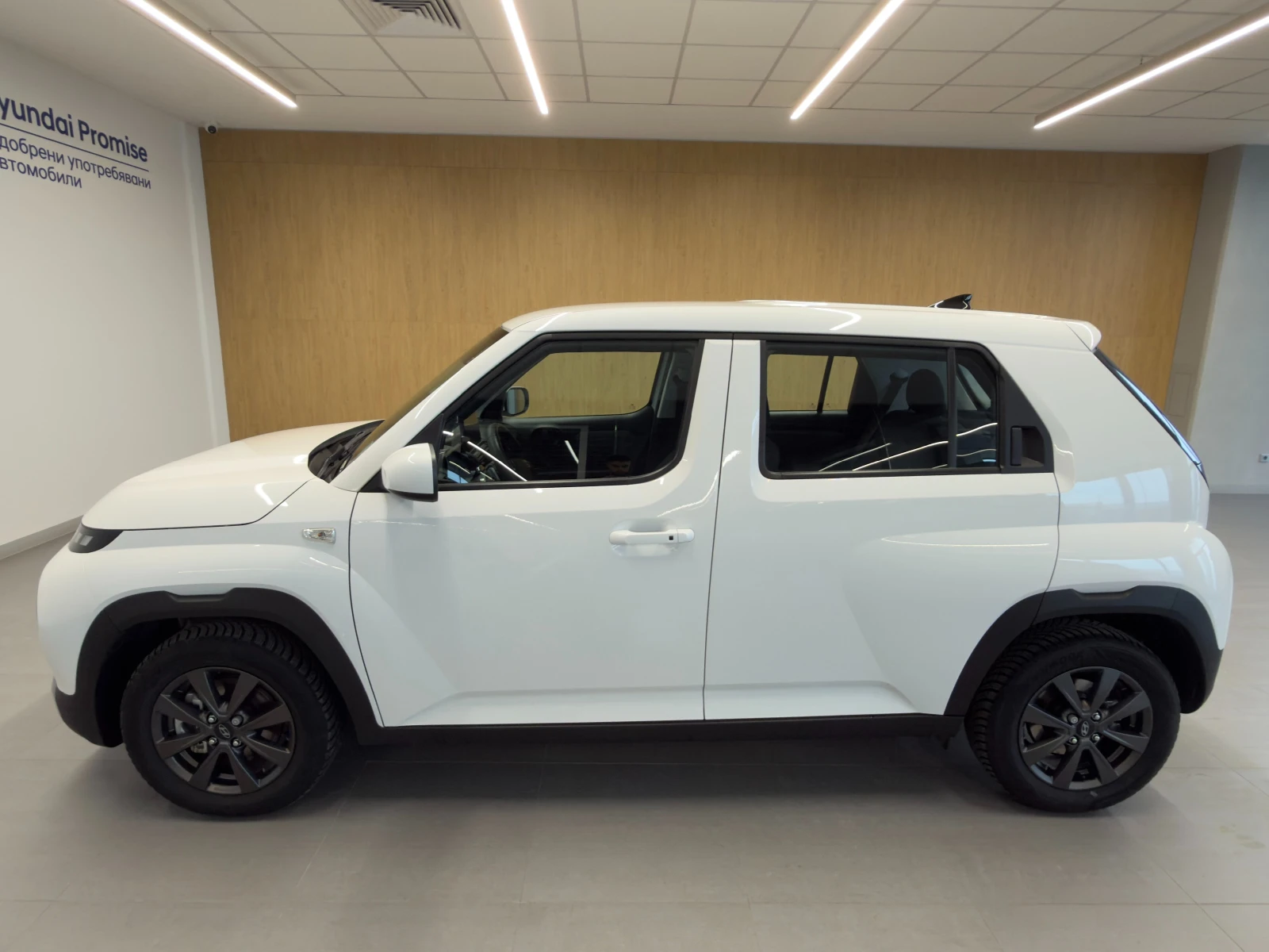 Hyundai Inster BUSINESS 49kWh, снимка 2 - Автомобили и джипове - 53772608