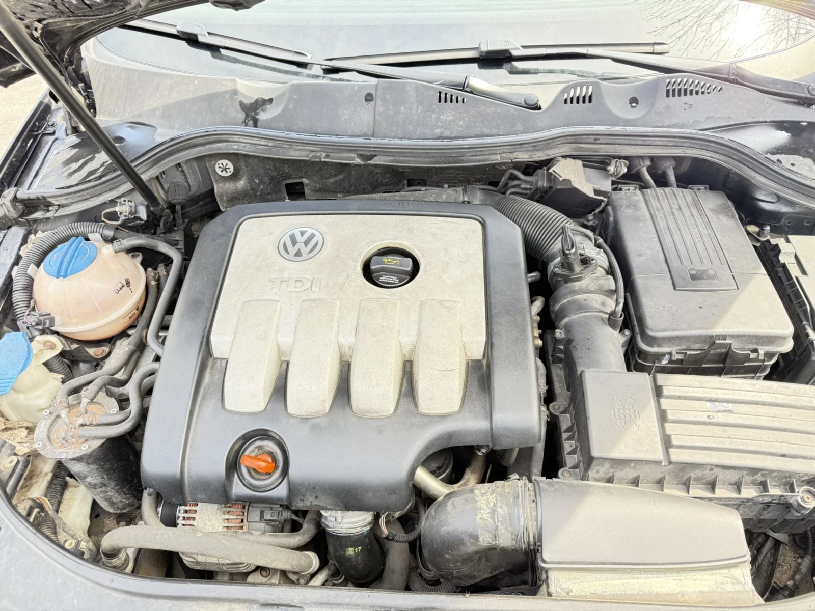 VW Passat B6, снимка 12 - Автомобили и джипове - 54283683