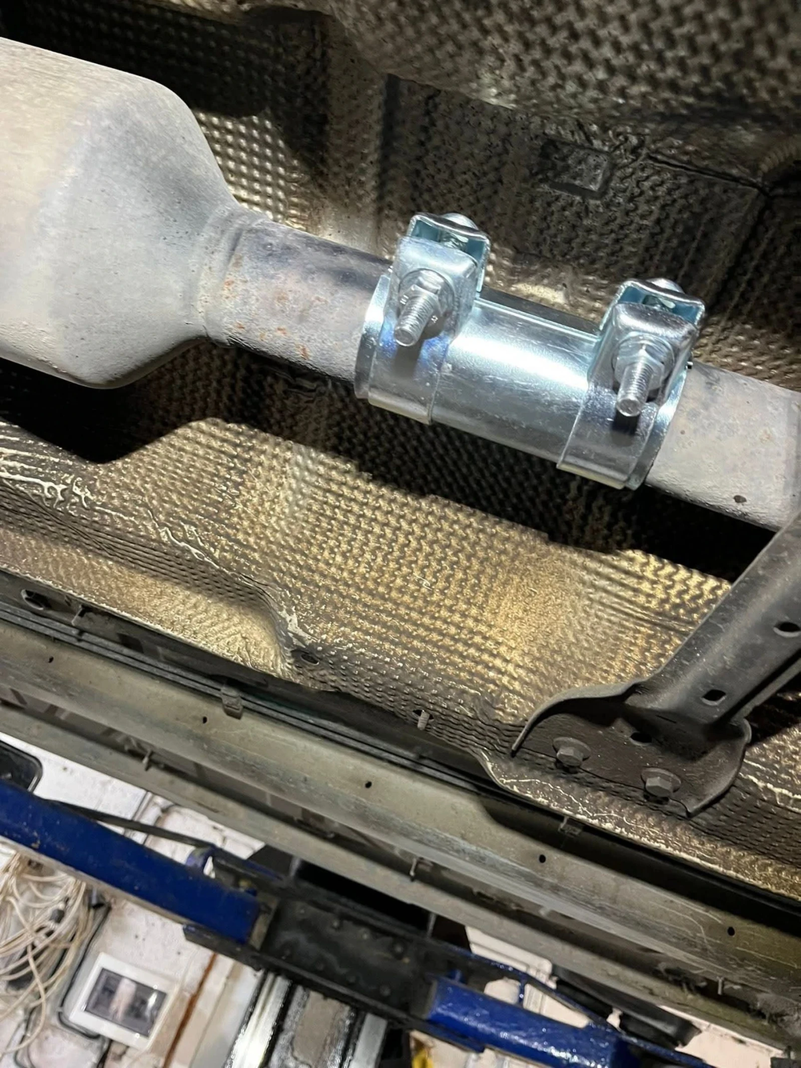 VW Passat B6, снимка 15 - Автомобили и джипове - 54283683