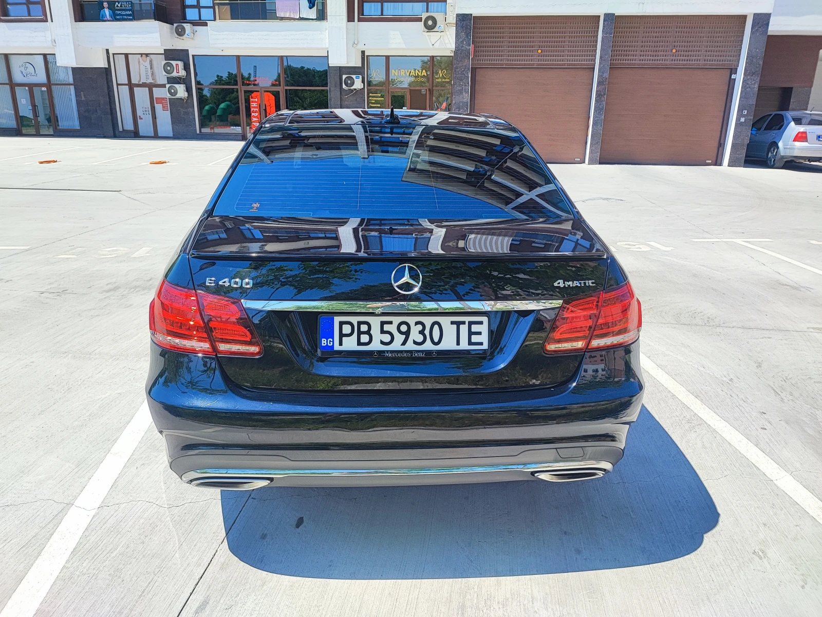Mercedes-Benz E 400 AMG Line 4MATIC | Designo | Панорама, снимка 6 - Автомобили и джипове - 54578335
