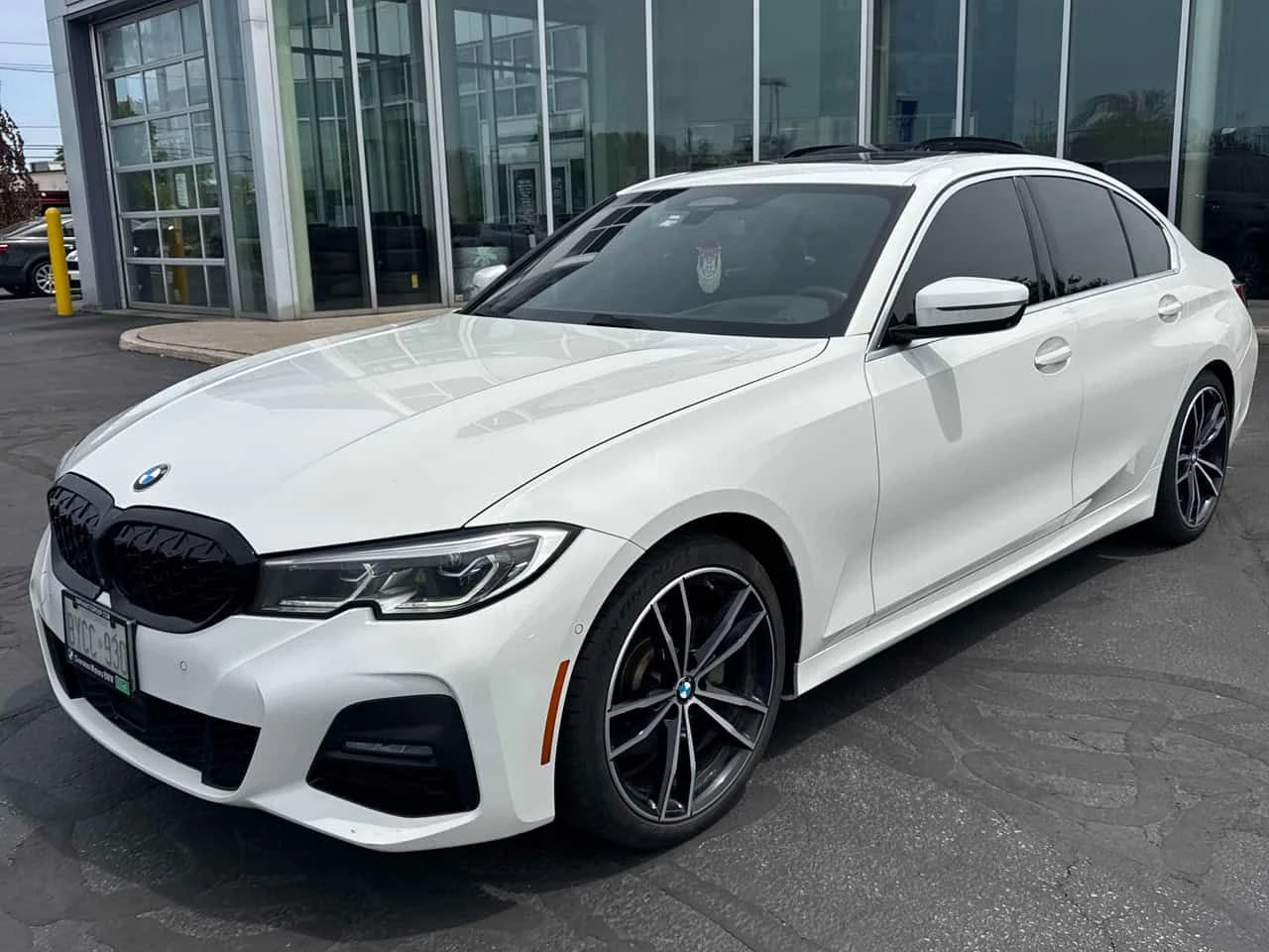 BMW 330 330i xDrive  CARFAX