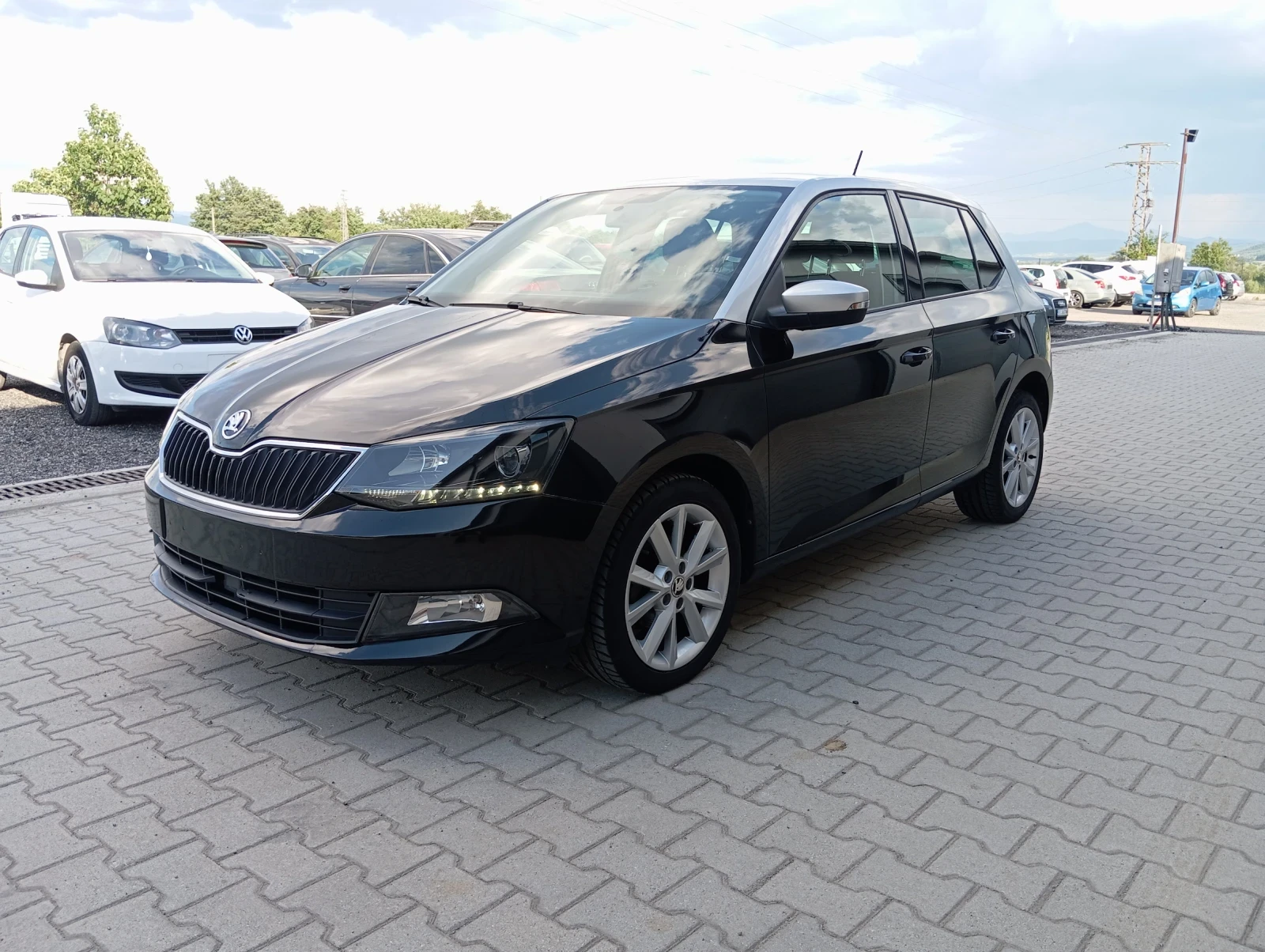 Skoda Fabia 1.4Tdi e6 ЛИЗИНГ , снимка 3 - Автомобили и джипове - 54962408