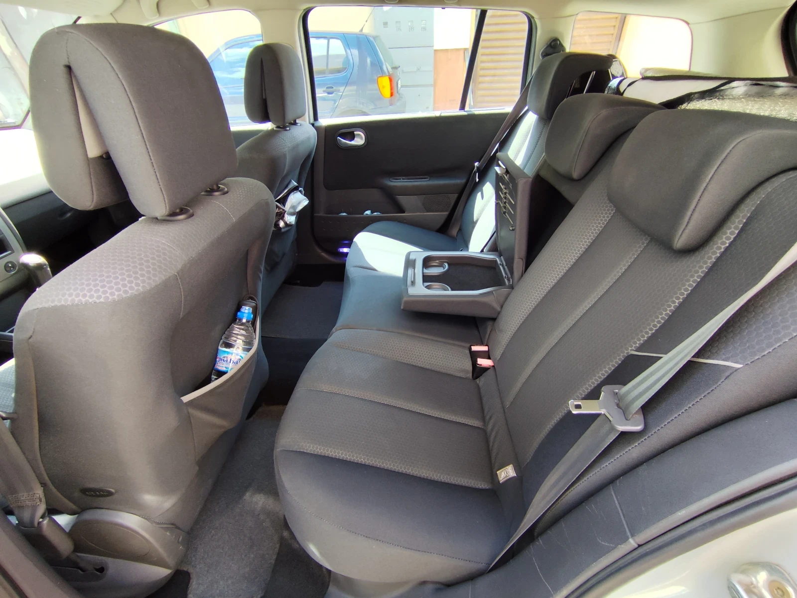 Renault Megane, снимка 10 - Автомобили и джипове - 55003716