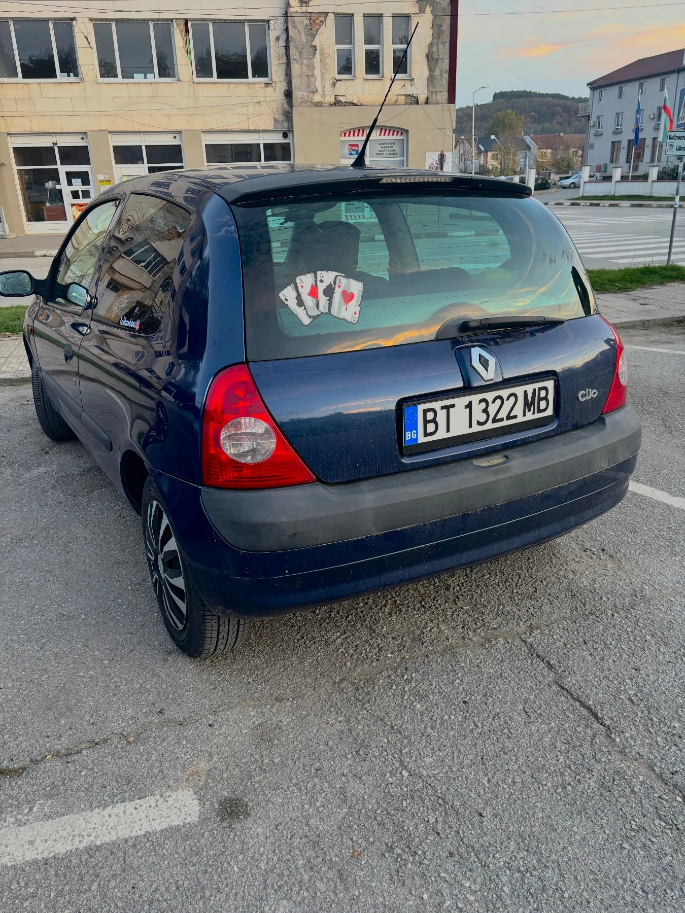Renault Clio, снимка 2 - Автомобили и джипове - 55398092