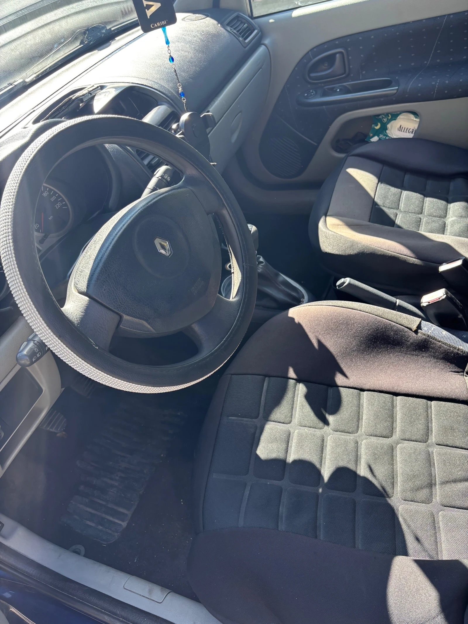 Renault Clio, снимка 3 - Автомобили и джипове - 55398092