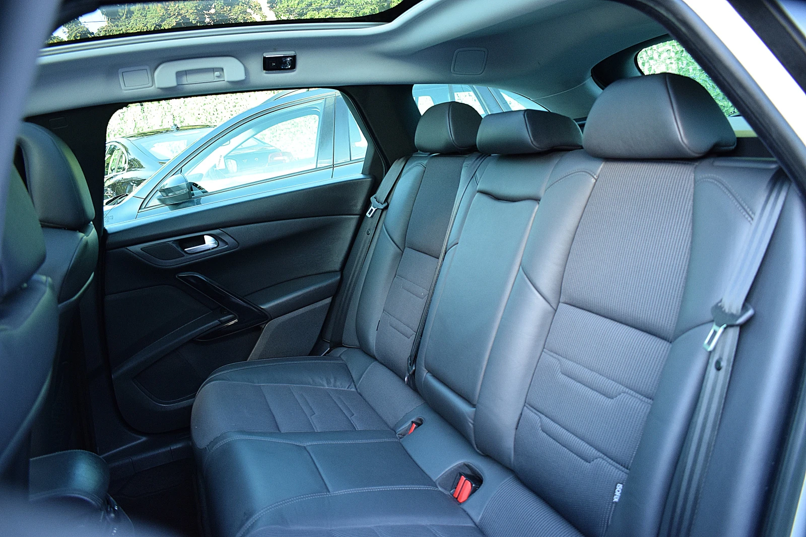 Peugeot 508 2.2/ШВЕЙЦАРИЯ/LUX/HDI/204к.с./GT LINE, снимка 14 - Автомобили и джипове - 55419803