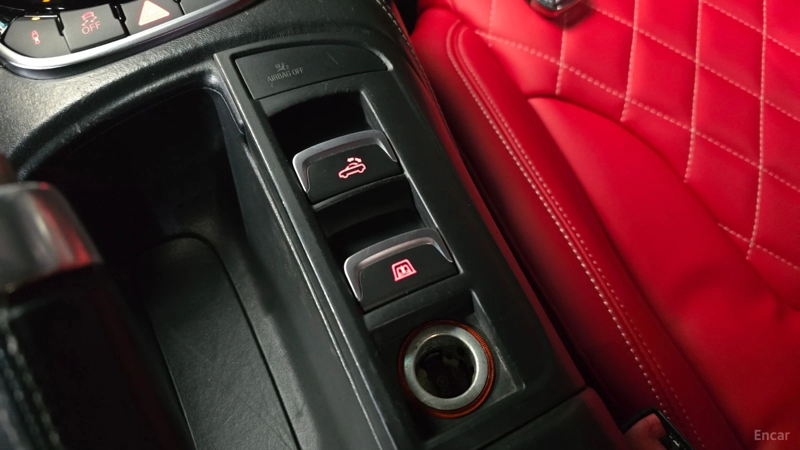 Audi R8 5.2 V10 SPIDER* ЧЕРВЕНА КОЖА* ПОДГРЕВ* КАМЕРА, снимка 15 - Автомобили и джипове - 55505289