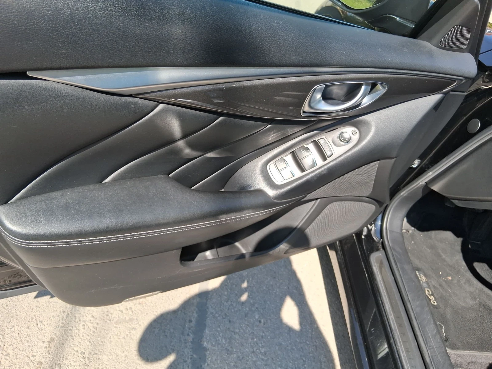 Infiniti Q50 2.2CDI, снимка 9 - Автомобили и джипове - 55558606