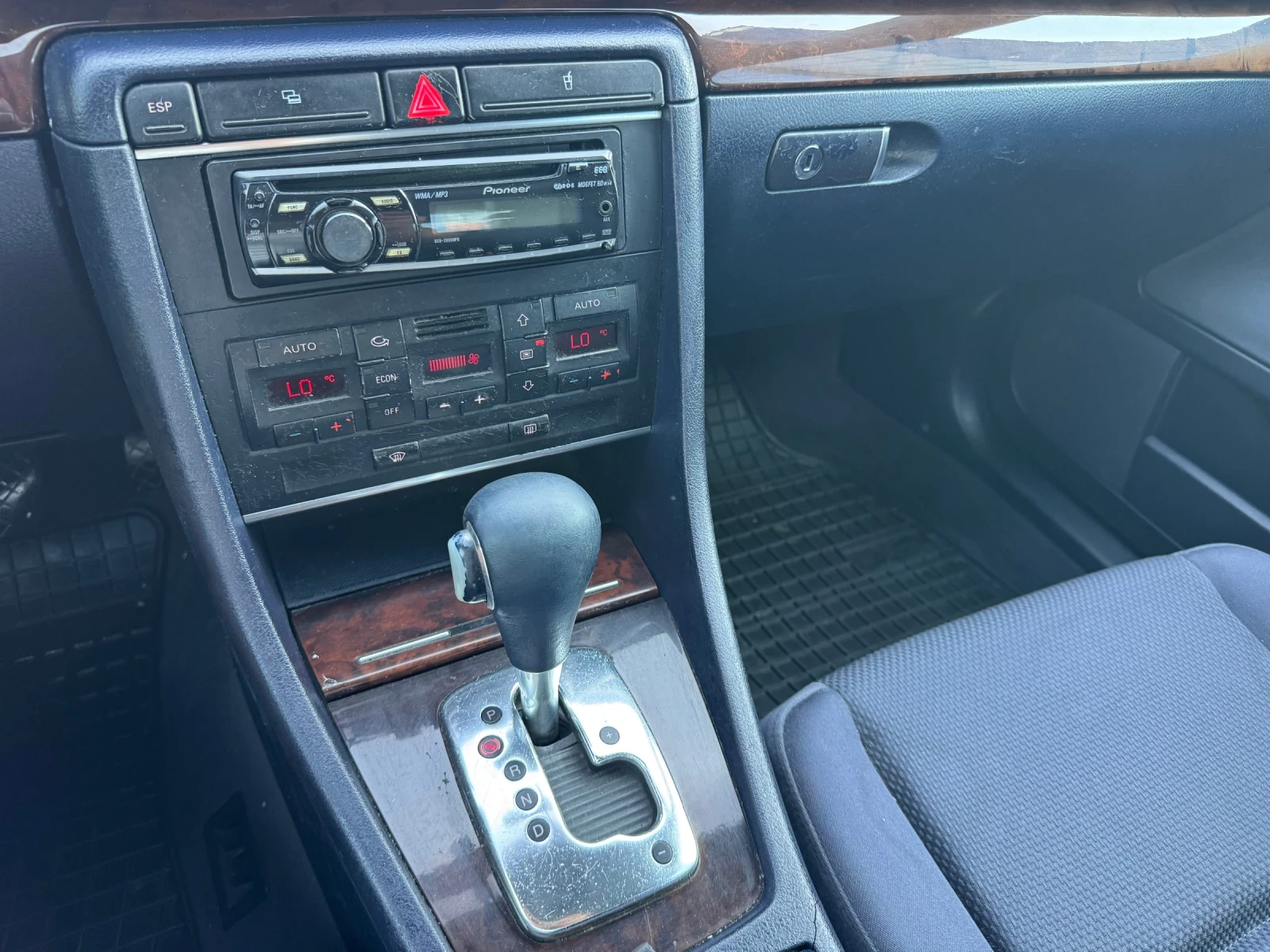 Audi A4, снимка 7 - Автомобили и джипове - 55928089