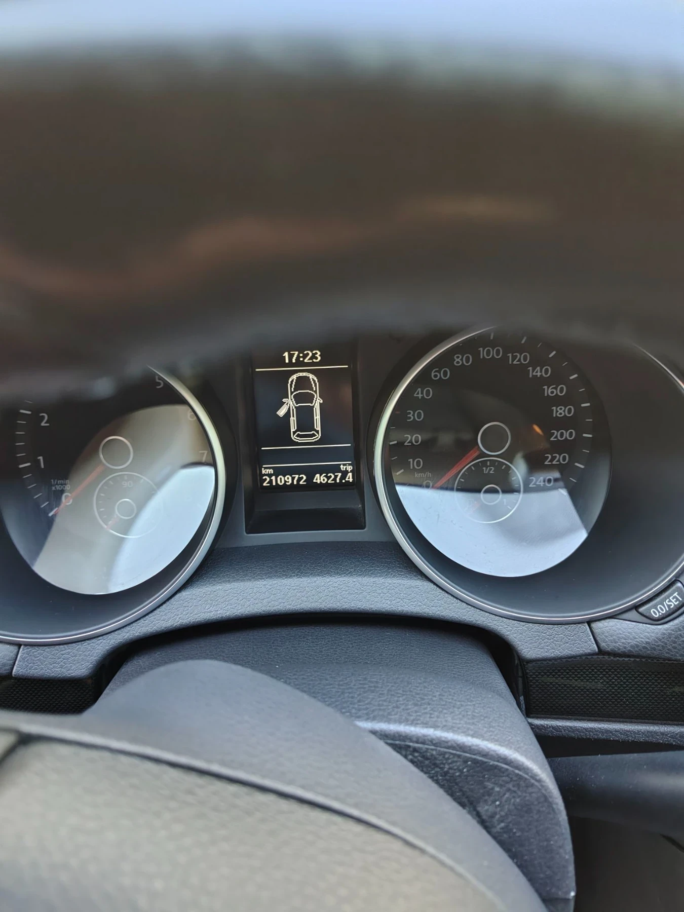 VW Golf TSI, снимка 5 - Автомобили и джипове - 56046237