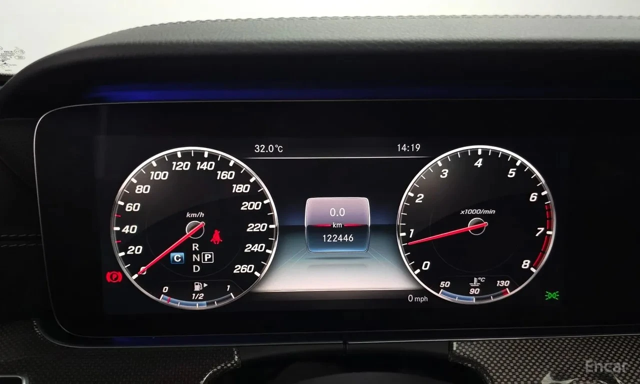 Mercedes-Benz E 300 4MATIC AMG Line/360/ПОДГРЕВ/ПАНО/ХЕДЪП/, снимка 8 - Автомобили и джипове - 56131959