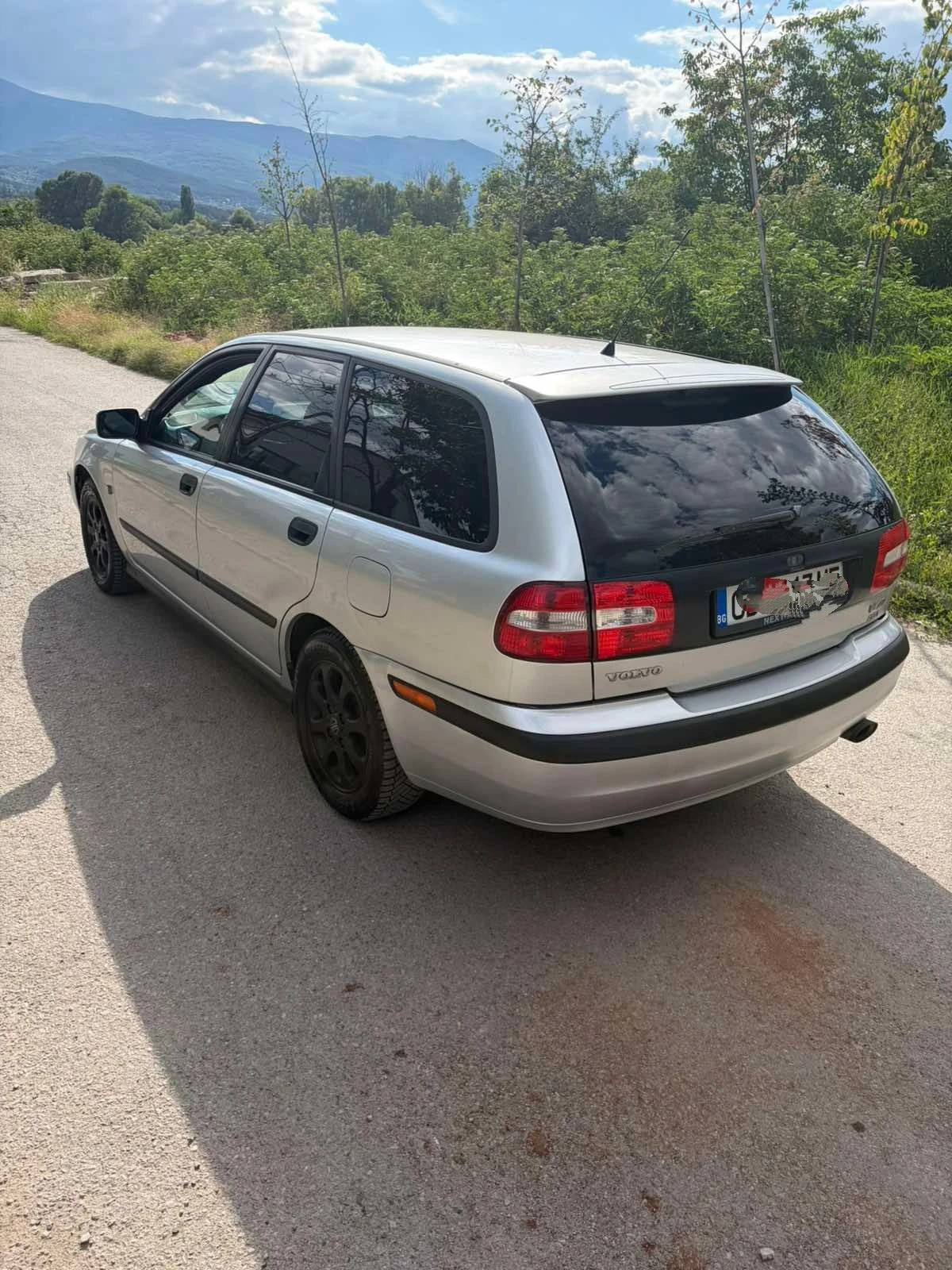 Volvo V40 2.0T, снимка 5 - Автомобили и джипове - 56365004