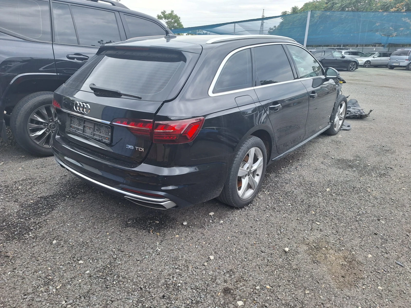Audi A4 2, 0 TDI, снимка 2 - Автомобили и джипове - 56568246