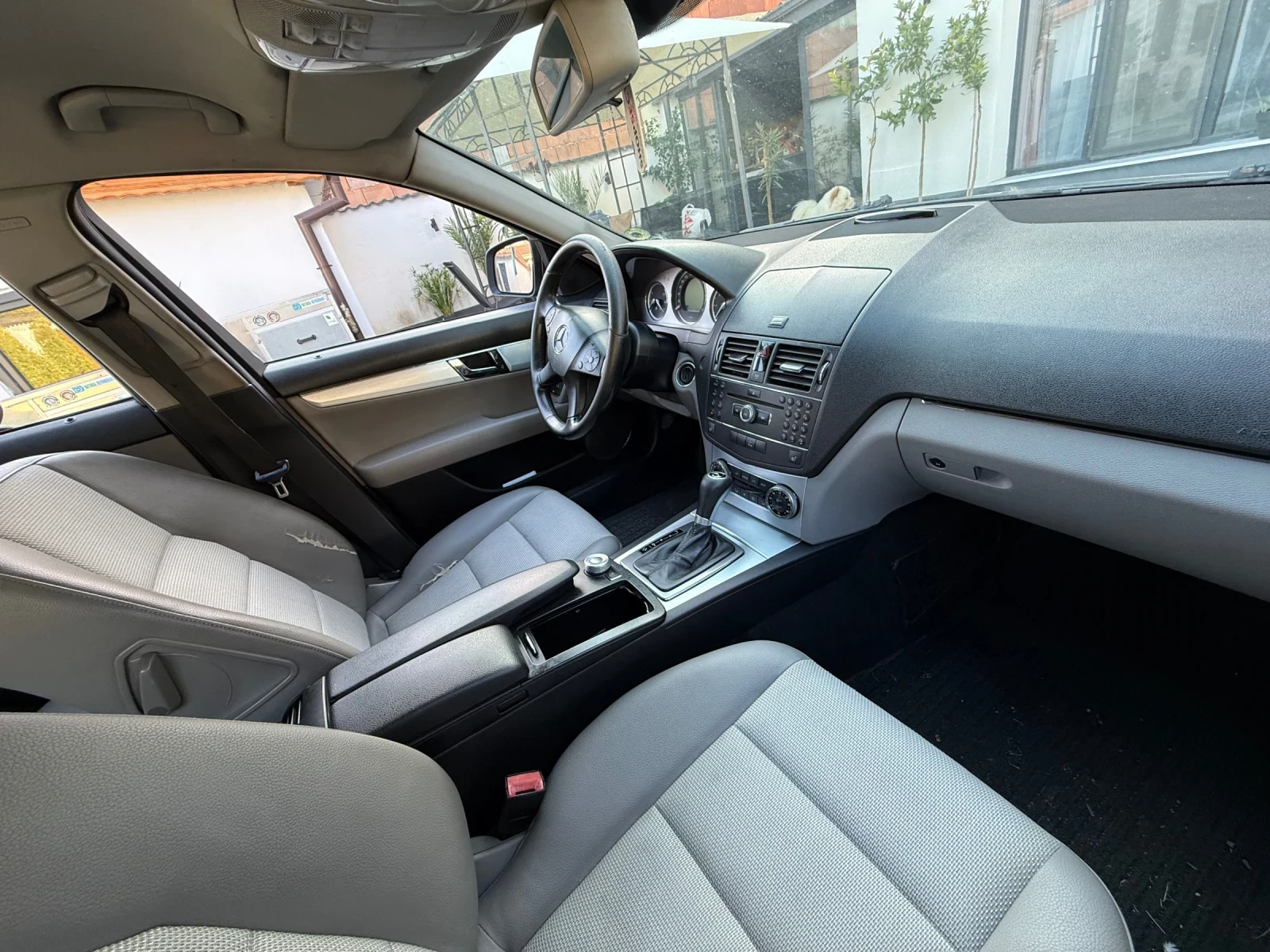Mercedes-Benz C 220, снимка 3 - Автомобили и джипове - 56636860
