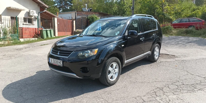 Mitsubishi Outlander 2.4I LPG, снимка 3 - Автомобили и джипове - 47504142