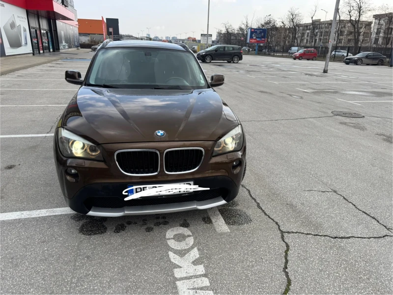 BMW X1 X Drive, снимка 8 - Автомобили и джипове - 49183618