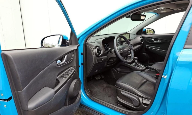 Hyundai Kona Gasoline 1.6 Turbo 2WD Modern, снимка 11 - Автомобили и джипове - 52112888