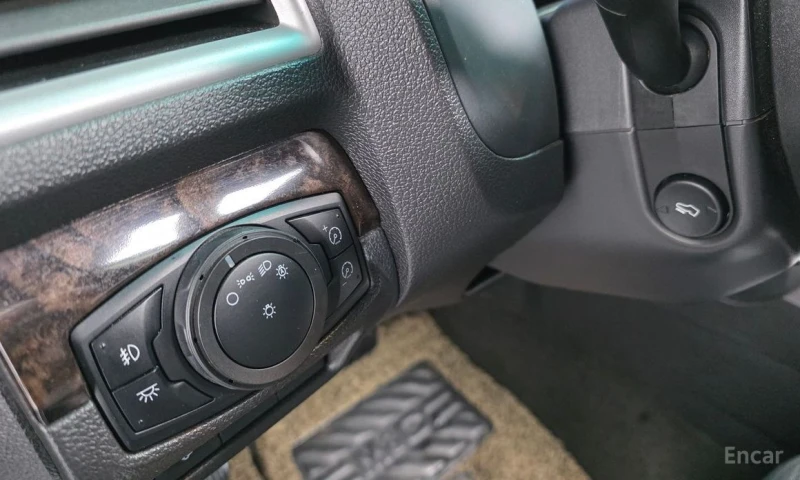 Ford Explorer, снимка 13 - Автомобили и джипове - 52914425