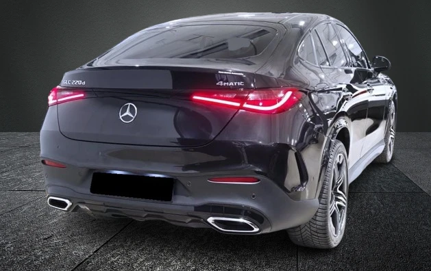Mercedes-Benz GLC 220 d 4Matic Coupe = AMG Line = Premium Гаранция - изображение 2