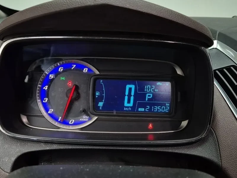 Chevrolet Trax 1.4, снимка 6 - Автомобили и джипове - 54327801