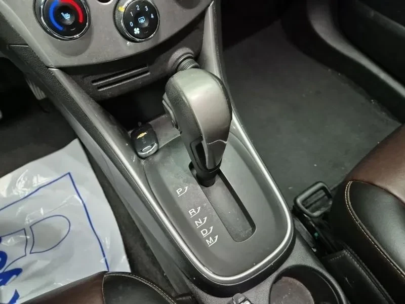 Chevrolet Trax 1.4, снимка 8 - Автомобили и джипове - 54327801