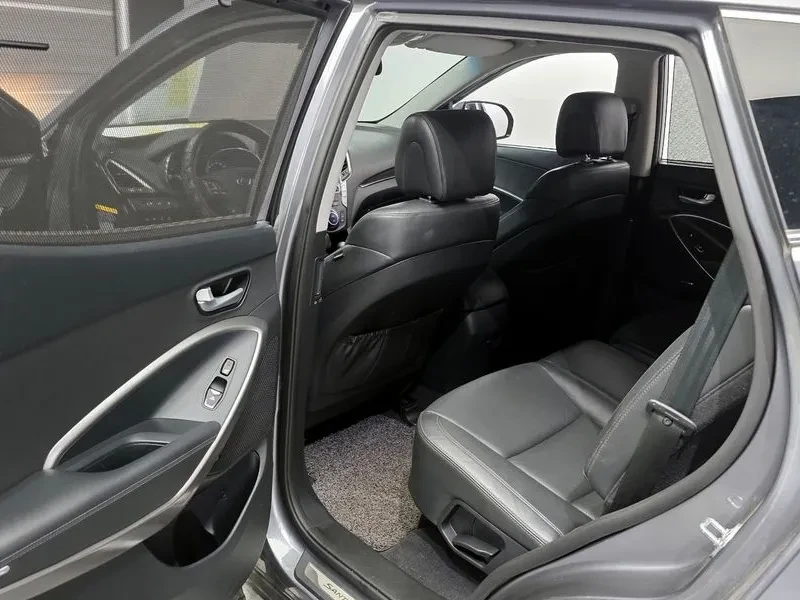Hyundai Santa fe 2.2 CRDI 4WD - САМО 30% АВАНС, снимка 11 - Автомобили и джипове - 55740255