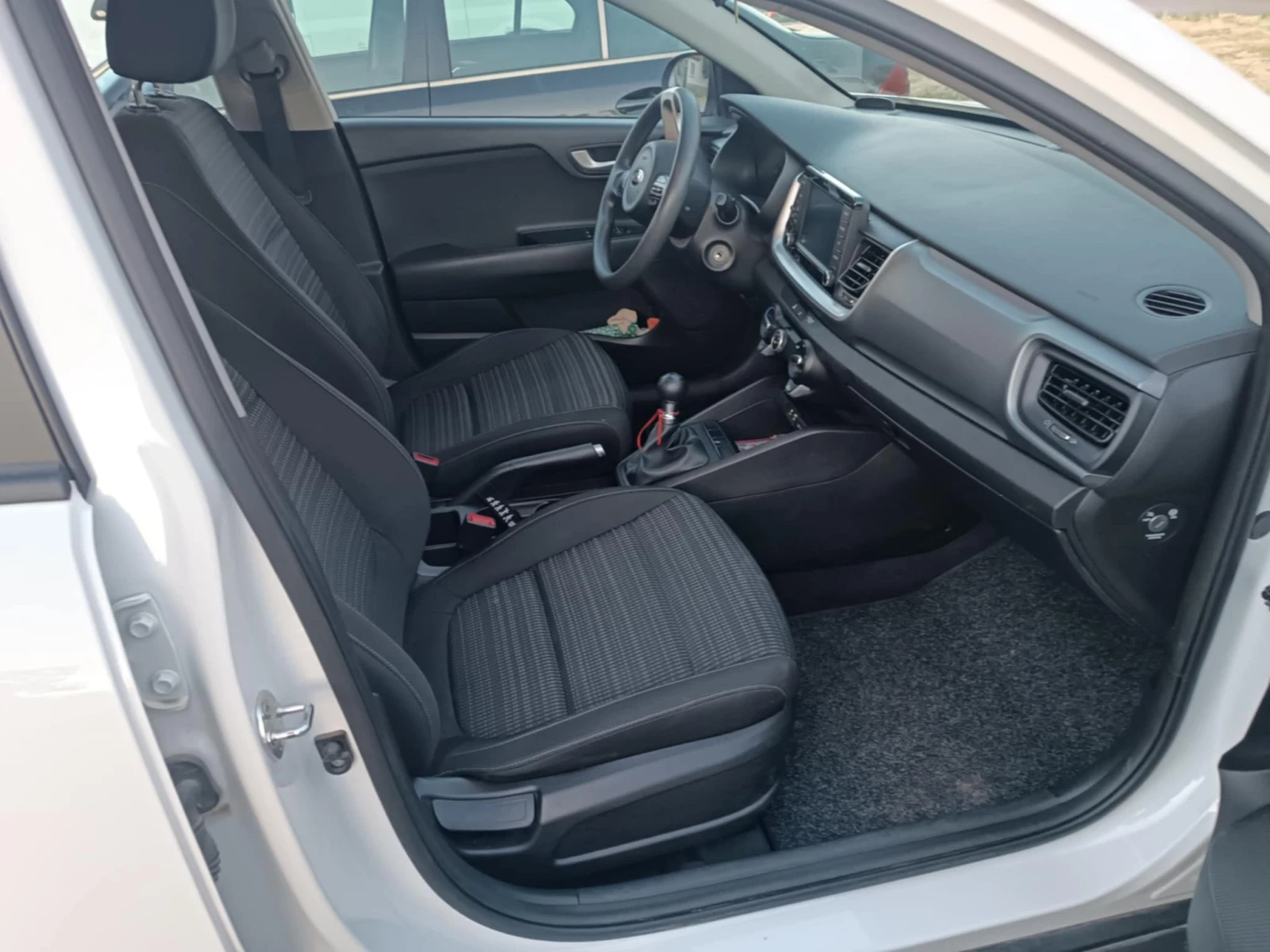 Kia Stonic 1.2 - изображение 6