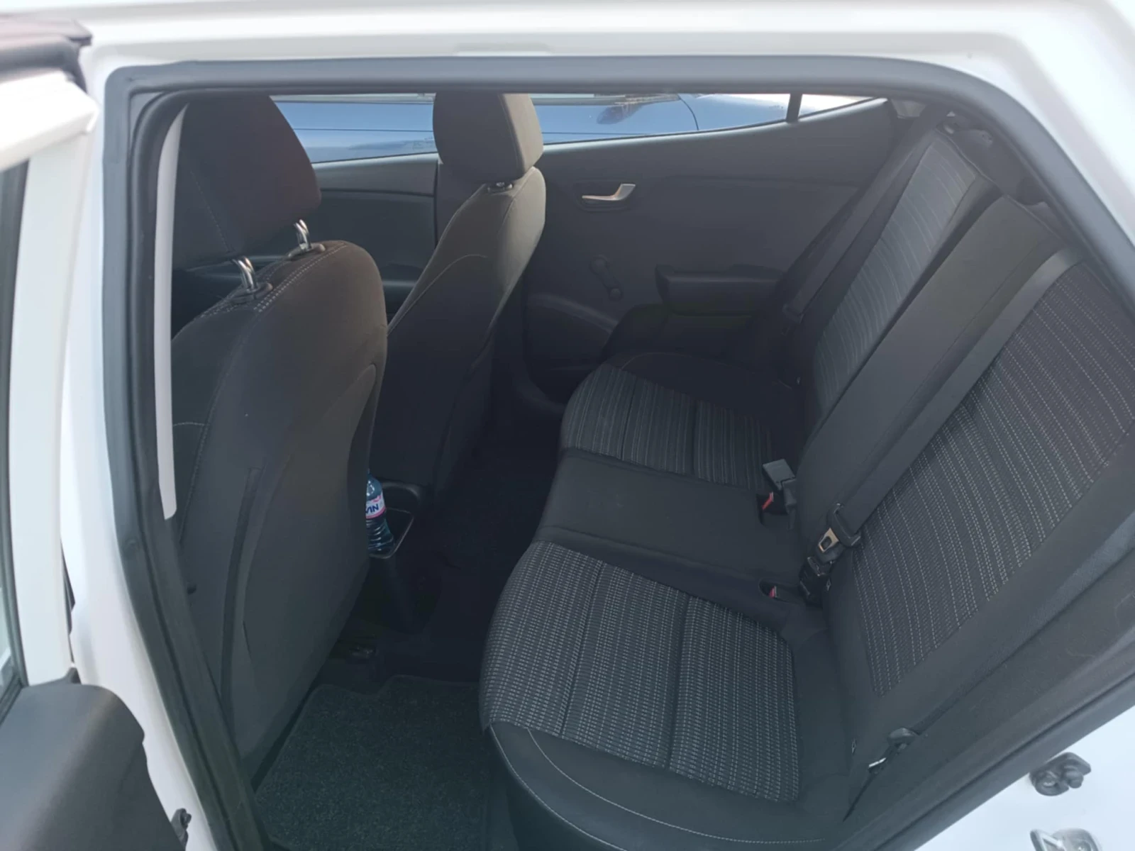 Kia Stonic 1.2 - изображение 7
