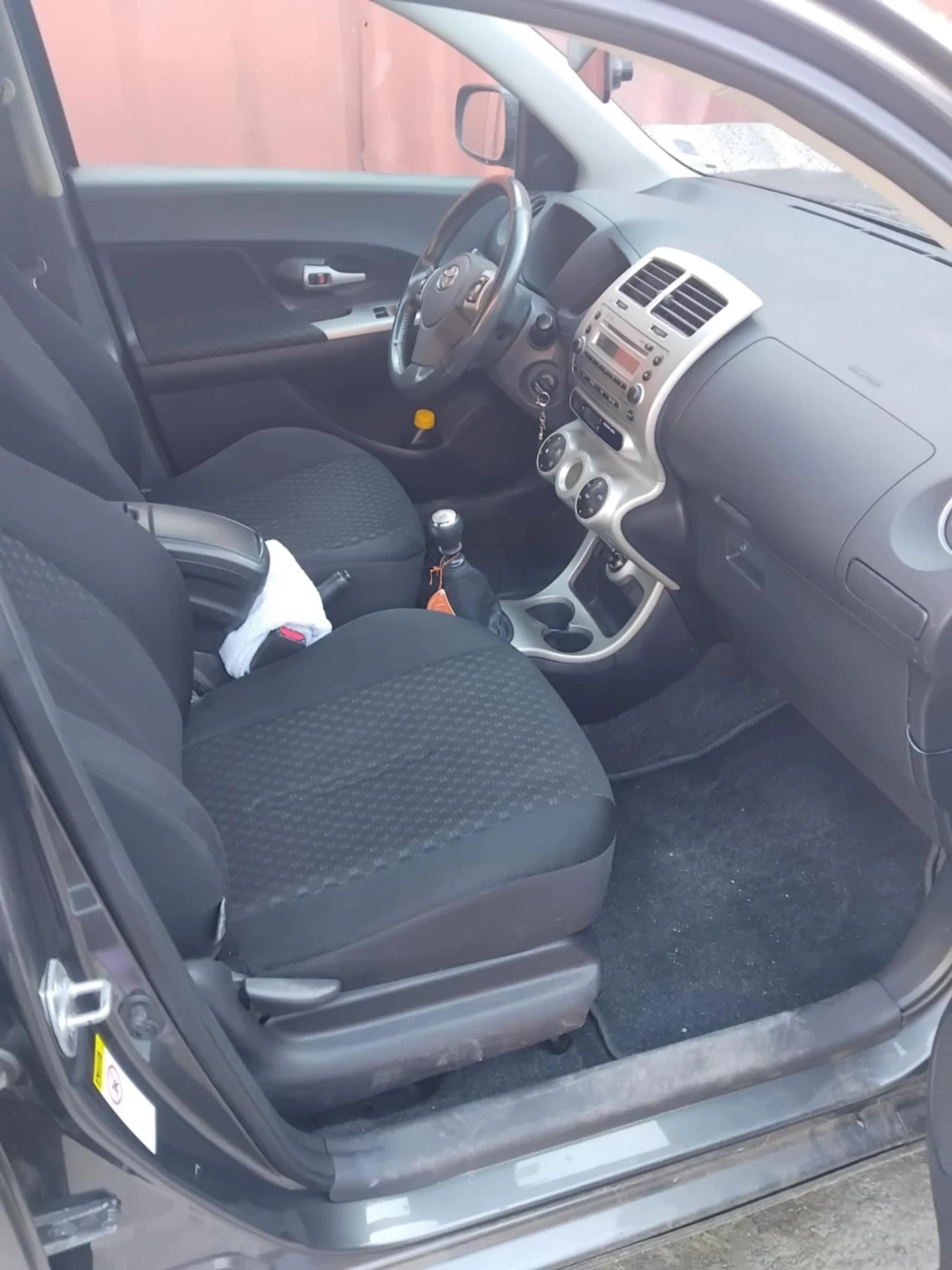 Toyota Urban Cruiser  | Mobile.bg   3