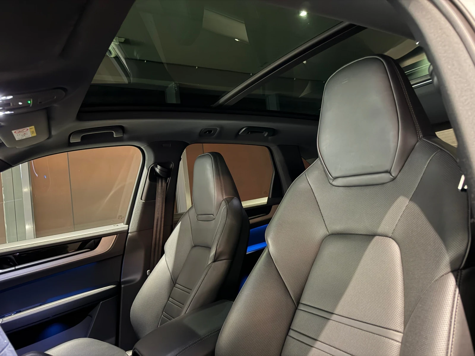 Porsche Cayenne E-Hybrid, снимка 11 - Автомобили и джипове - 53707978