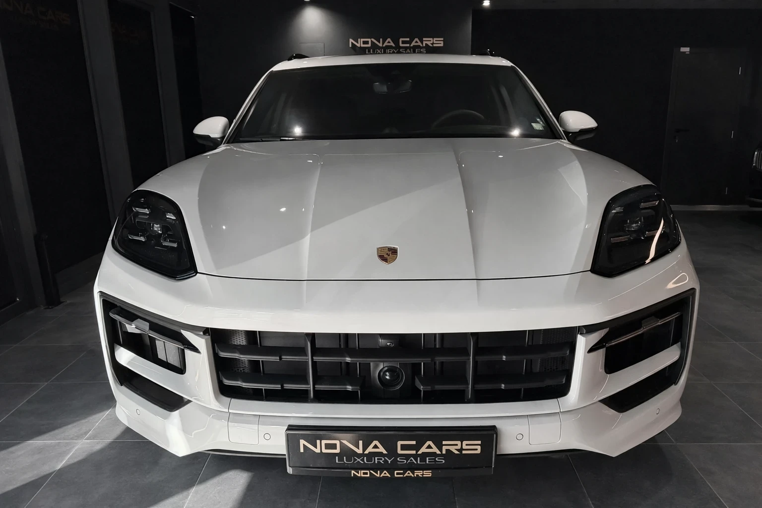 Porsche Cayenne E-Hybrid, снимка 2 - Автомобили и джипове - 53707978