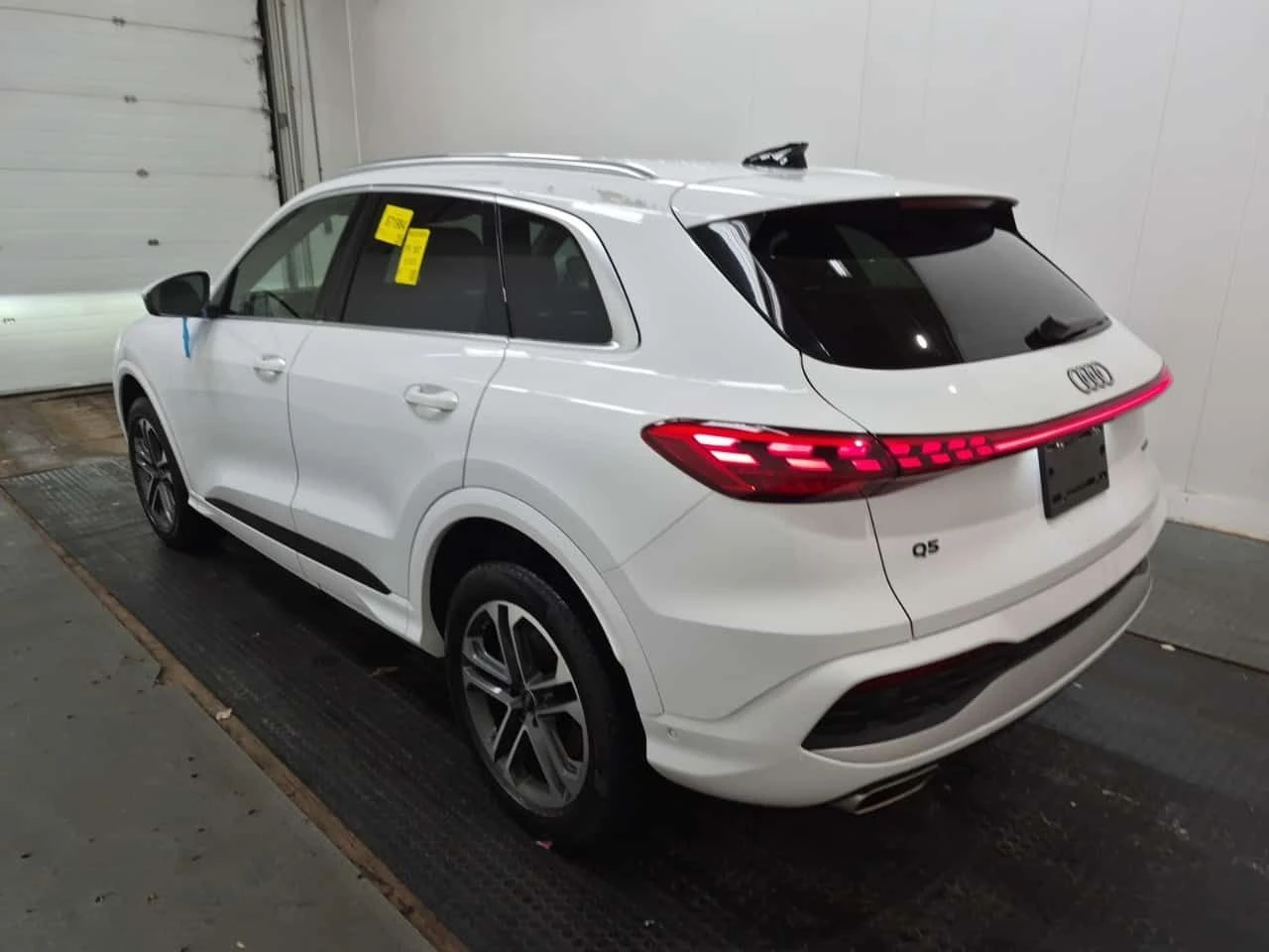 Audi Q5 * 2.0 TFSI quattro * 2 КЛЮЧА* ПОДГРЕВ* KEYLESS* , снимка 4 - Автомобили и джипове - 54318836