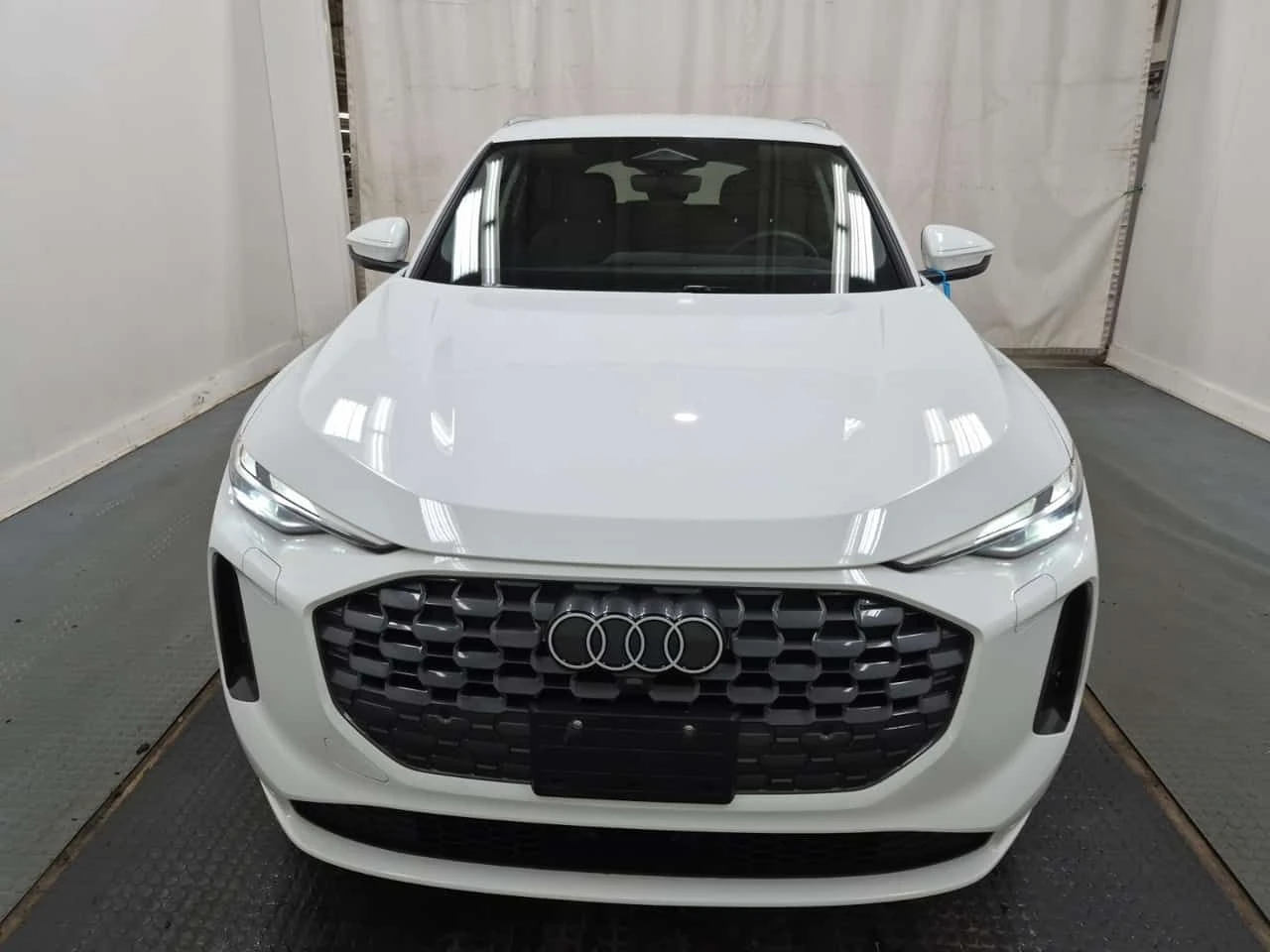 Audi Q5 * 2.0 TFSI quattro * 2 КЛЮЧА* ПОДГРЕВ* KEYLESS* , снимка 14 - Автомобили и джипове - 54318836