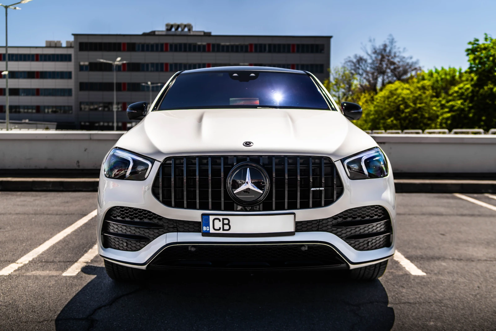 Mercedes-Benz GLE 400 d 4M* AMG* Pano* Burmester* 360* Night, снимка 2 - Автомобили и джипове - 54331036